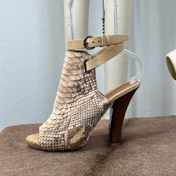 Devi Kroell Python High Heel Mule Cutout Slingback Sandal Stacked Peep Toe - Picture 1 of 11